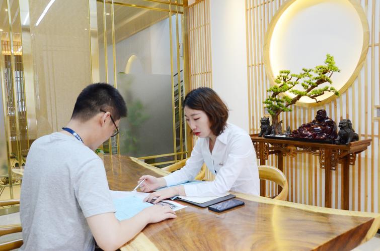 隶属于天润华邦财税服务集团,业务覆盖审计,财务外包,资产评估,财税
